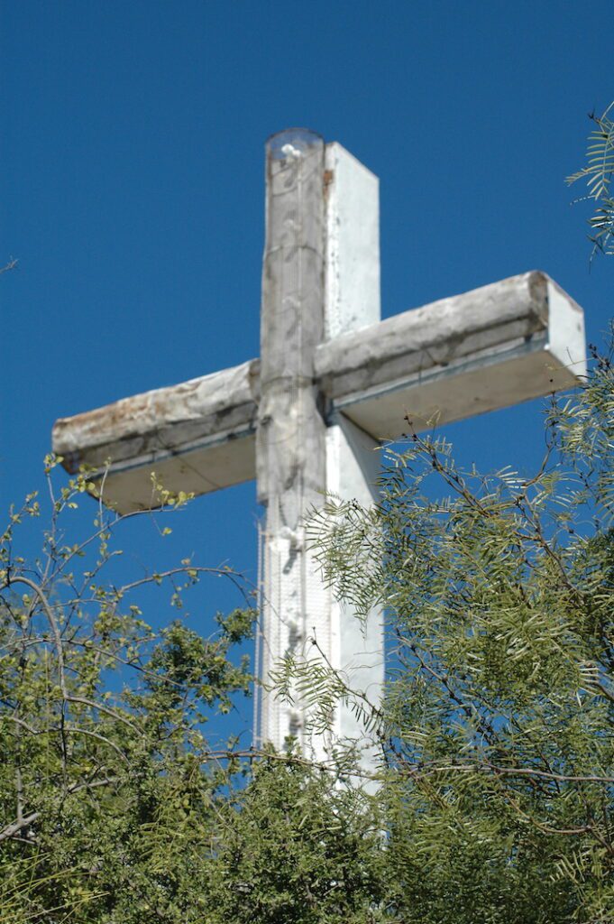 The White Cross trees around on the display